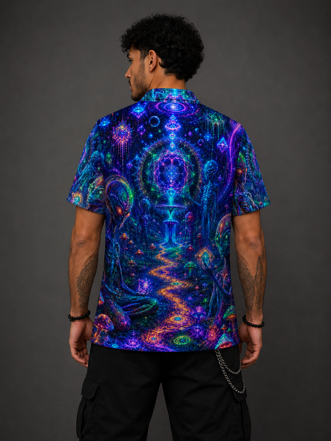 Cosmic Alien Resort Hemd