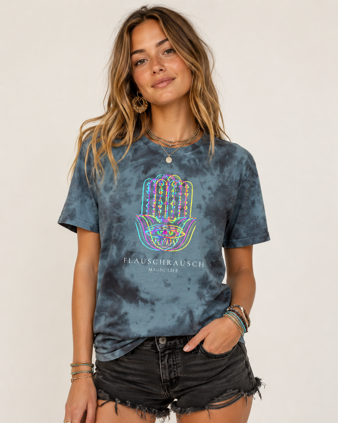 Flauschrausch Magic Life Tie Dye Shirt mit Hamsa Print